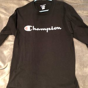 Champion long-sleeve shirt